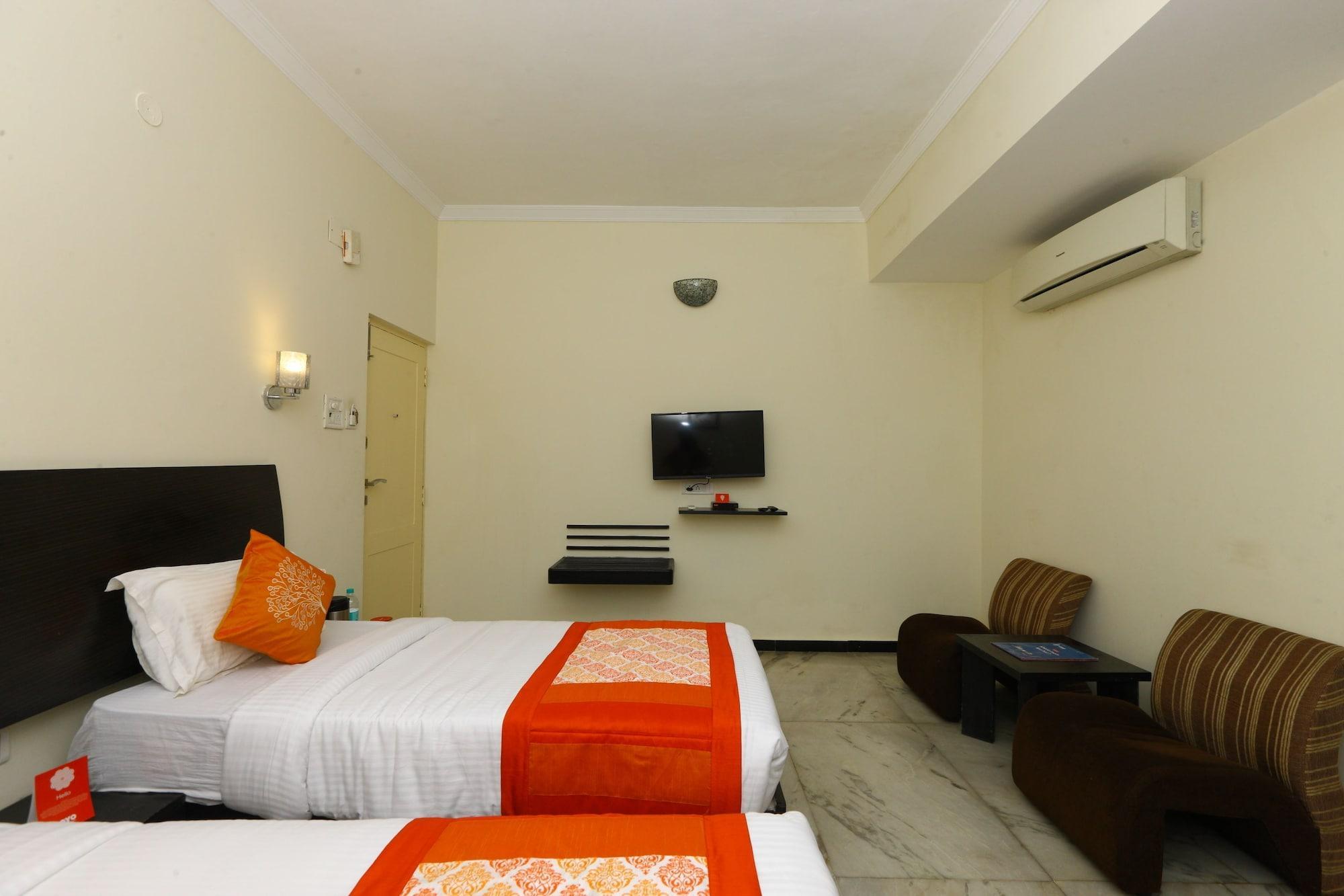 Oyo Flagship 470 Us Consulate Hotell Chennai Exteriör bild